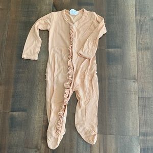 Spearmint Love peach ruffled button footed onesie